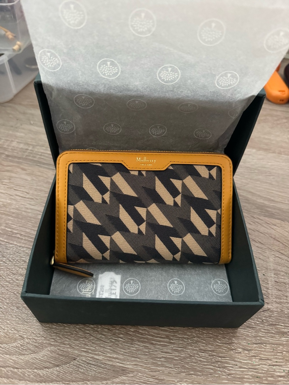 Mulberry Two-Tone Geometric Zip Wallet in Black and Mustard